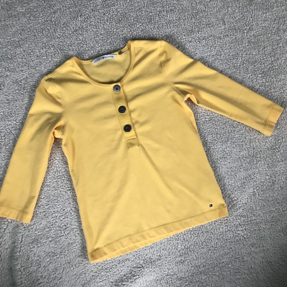 Tommy Hilfiger women’s shirt size M